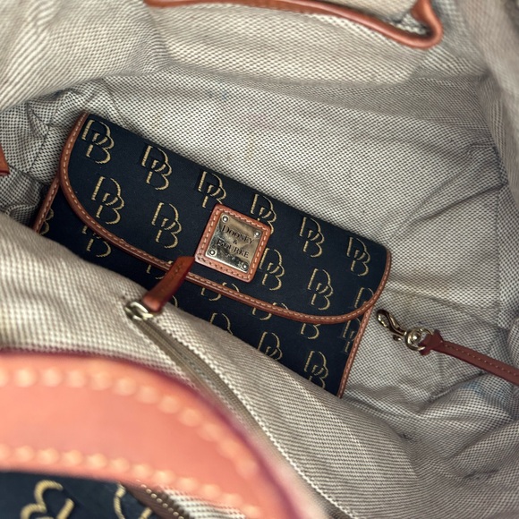 Dooney & Bourke purse and wallet - Picture 6 of 12